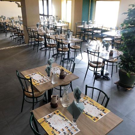 Le Relais D'Etagnac Hotell Eksteriør bilde